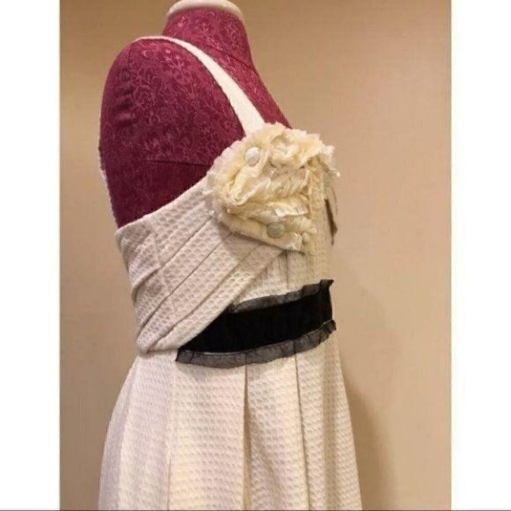 Deletta Dress Beige Black Floral Size Medium - Picture 9 of 11